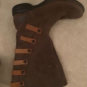 Size 10 brown leather Merrell boots